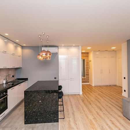 Petrovdom 190-199-216 In Spacious Apartments At Rc New York Concept House 키예프 외부 사진