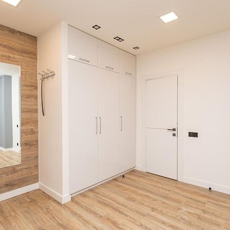 Petrovdom 190-199-216 In Spacious Apartments At Rc New York Concept House 키예프 외부 사진
