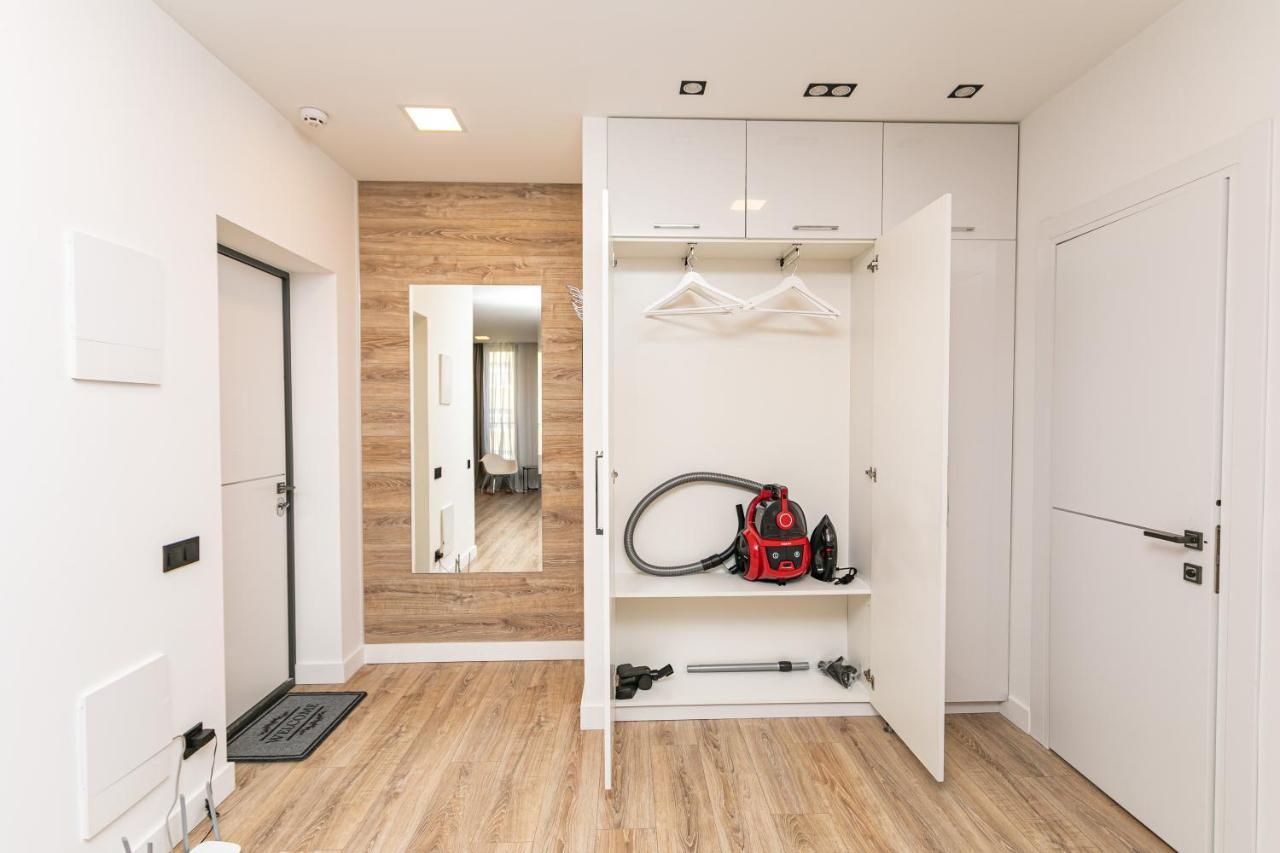 Petrovdom 190-199-216 In Spacious Apartments At Rc New York Concept House 키예프 외부 사진