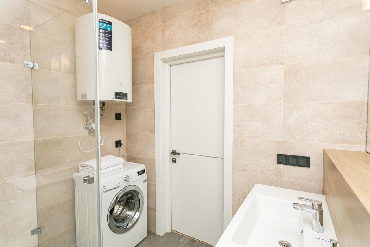 Petrovdom 190-199-216 In Spacious Apartments At Rc New York Concept House 키예프 외부 사진