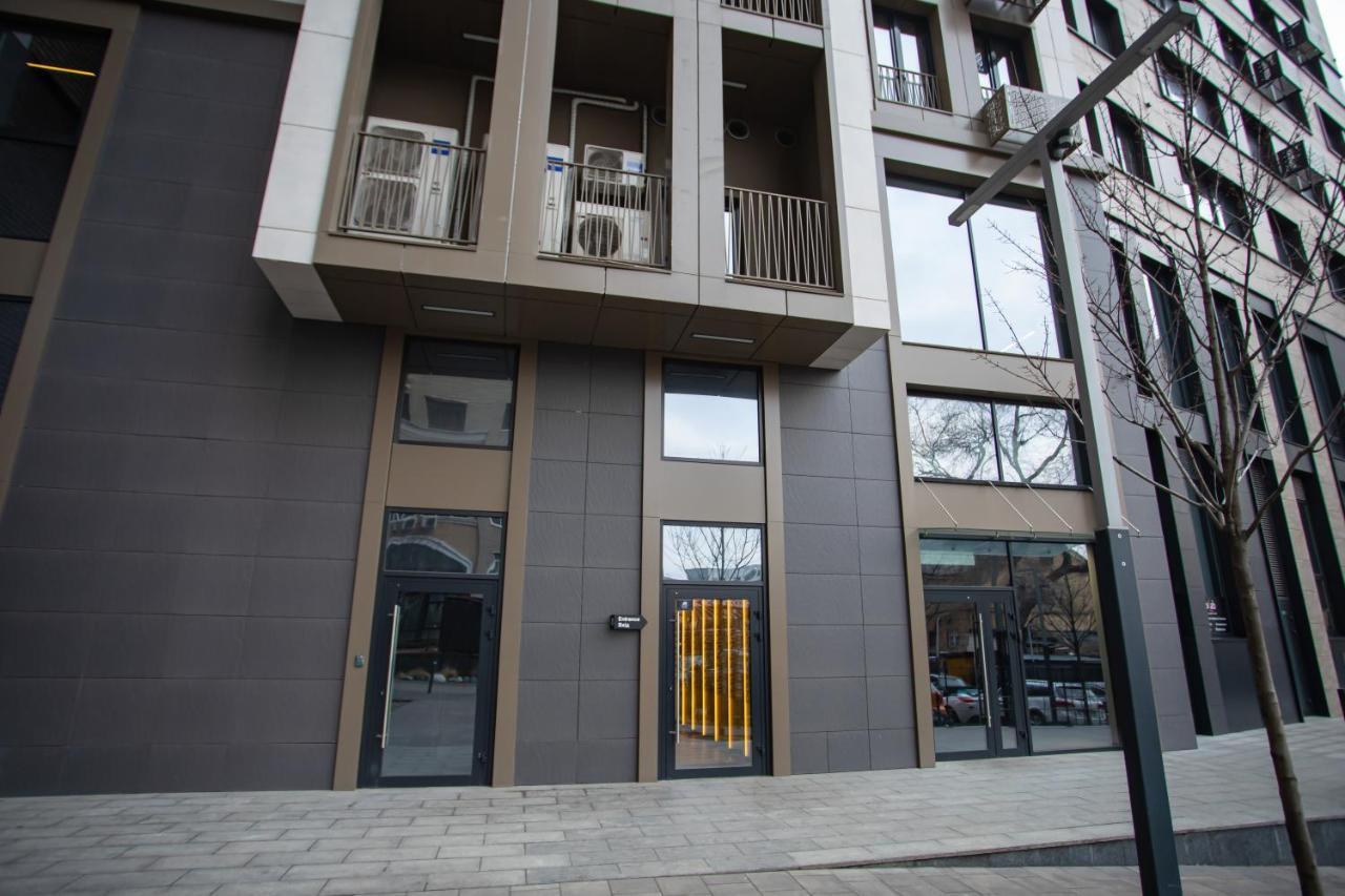 Petrovdom 190-199-216 In Spacious Apartments At Rc New York Concept House 키예프 외부 사진