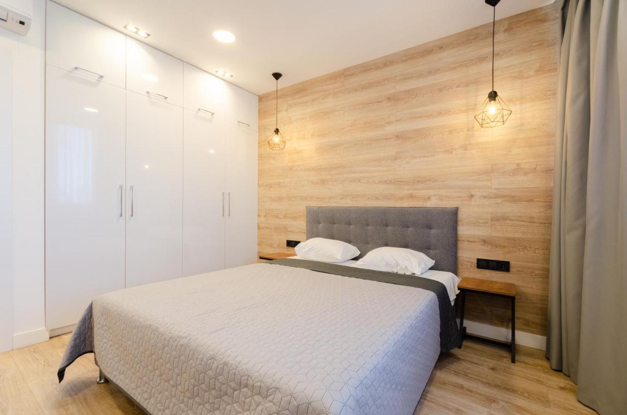 Petrovdom 190-199-216 In Spacious Apartments At Rc New York Concept House 키예프 외부 사진