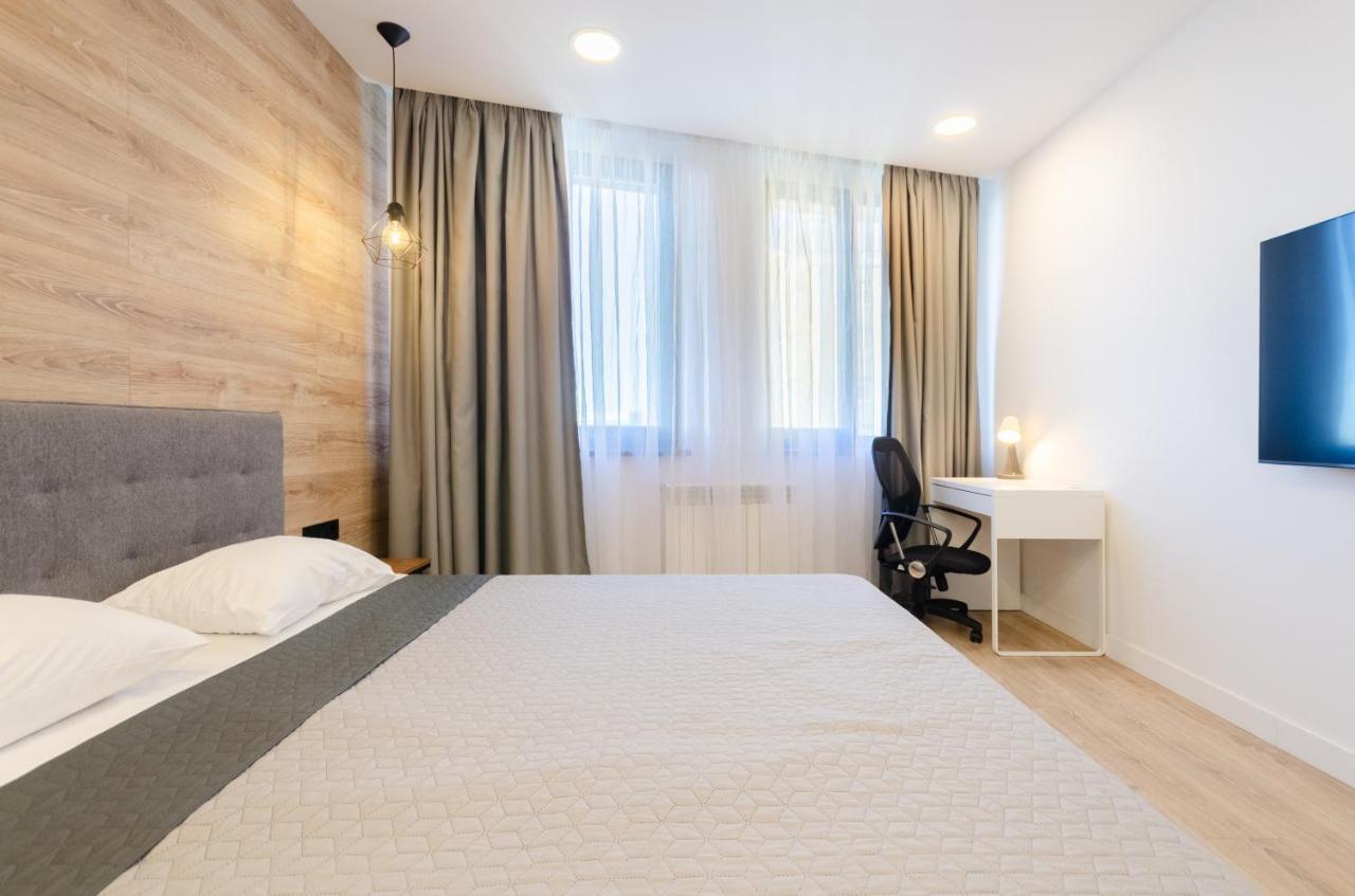 Petrovdom 190-199-216 In Spacious Apartments At Rc New York Concept House 키예프 외부 사진